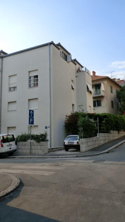 Apartments Ruzic Split Exterior photo